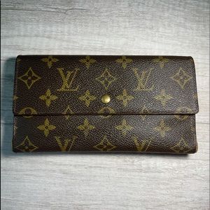 Louis Vuitton Sarah wallet